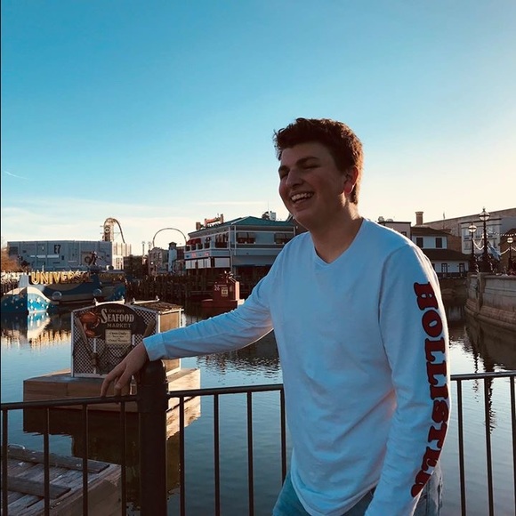 Meet your Posher, Matthew - Picture 3 of 6